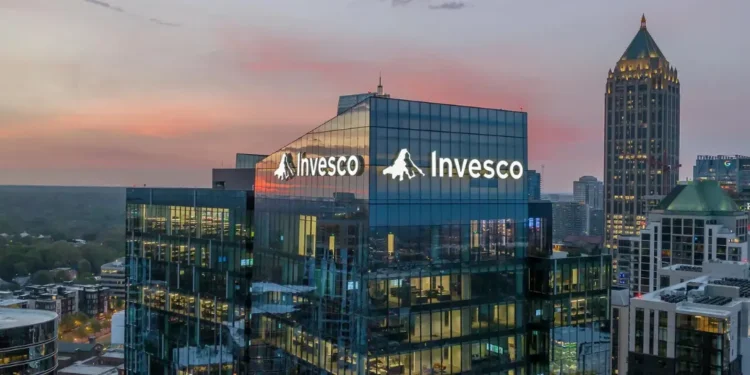 Entdecken Sie die neuen ETFs von Invesco, die auf wachstumsstarke Sektoren wie Künstliche Intelligenz, Cybersicherheit und Verteidigung ausgerichtet sind